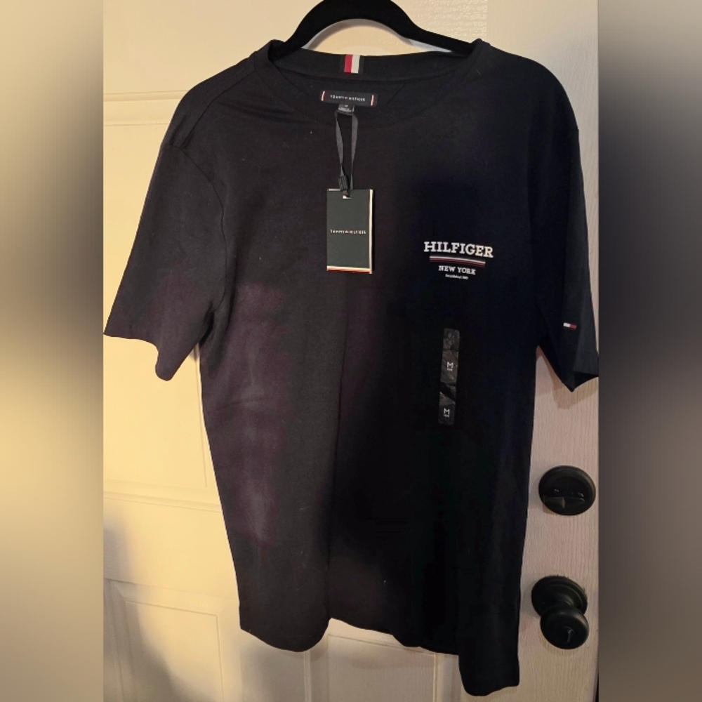 Tommy Hilfiger Black T-Shirt